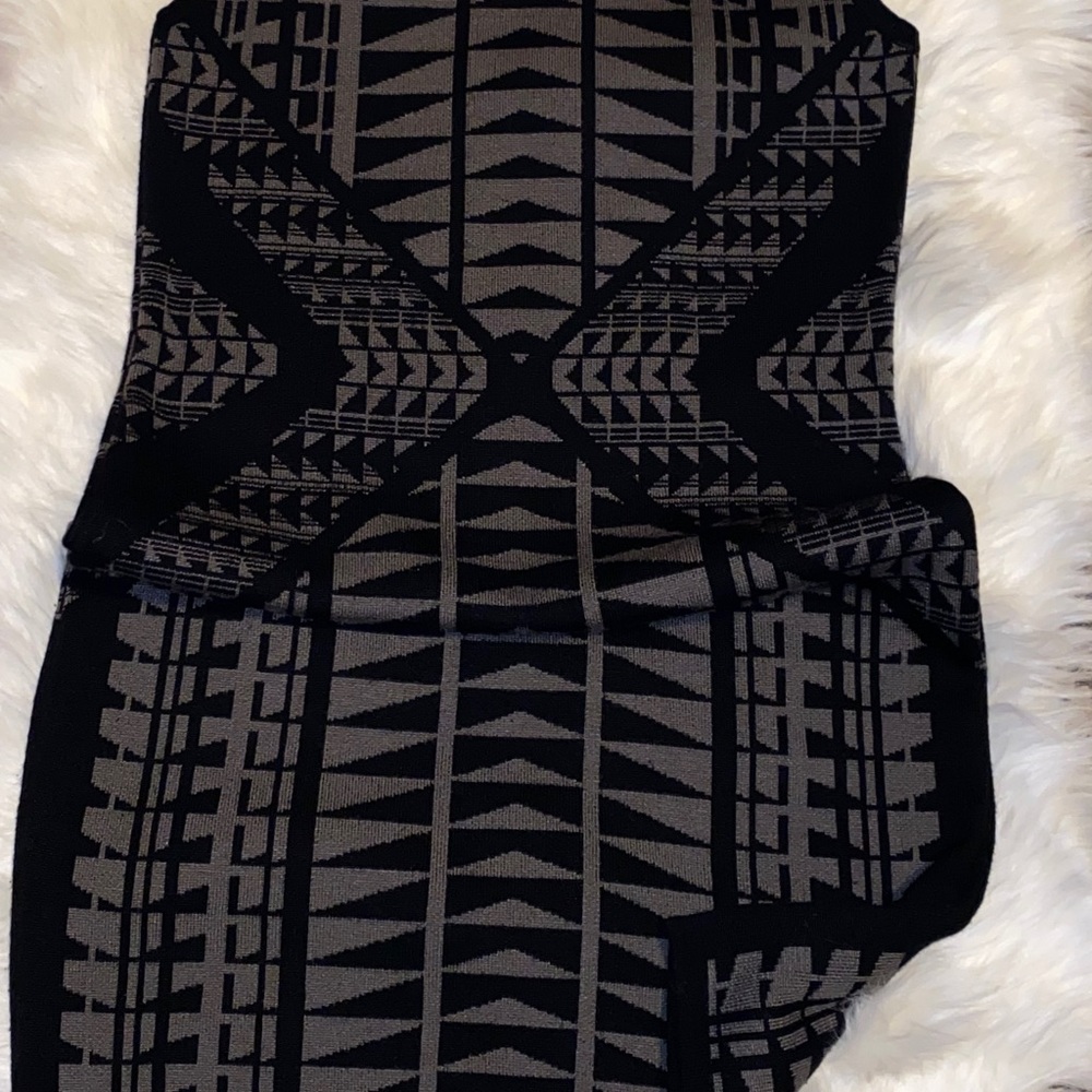 Dress - Picture 10 of 10